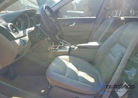 2012 Mercedes-Benz C 300 4Matic from USA, damaged, VIN WDDGF8BB2CR217081